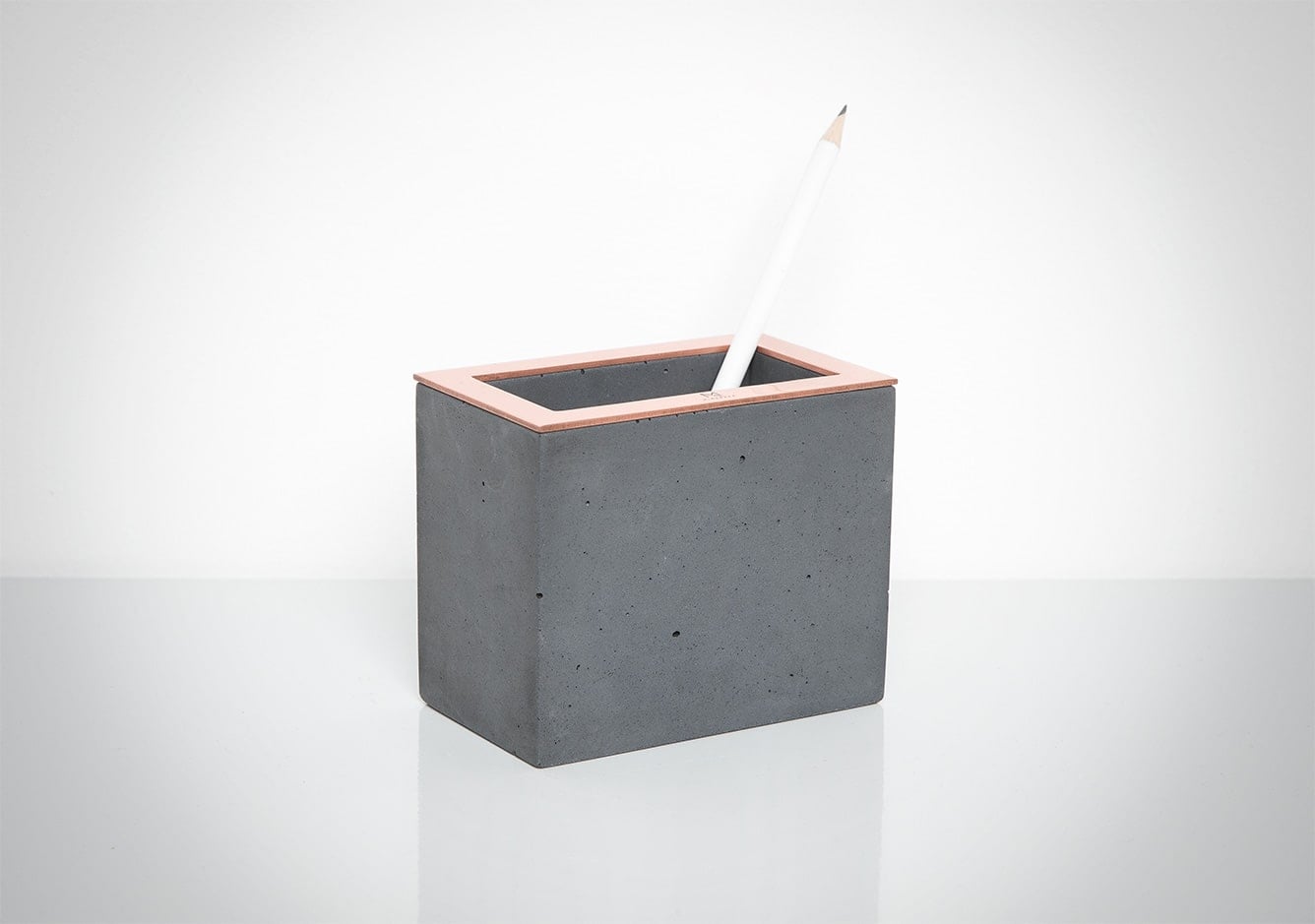 concrete-pen-holder-Minshape-7989-min