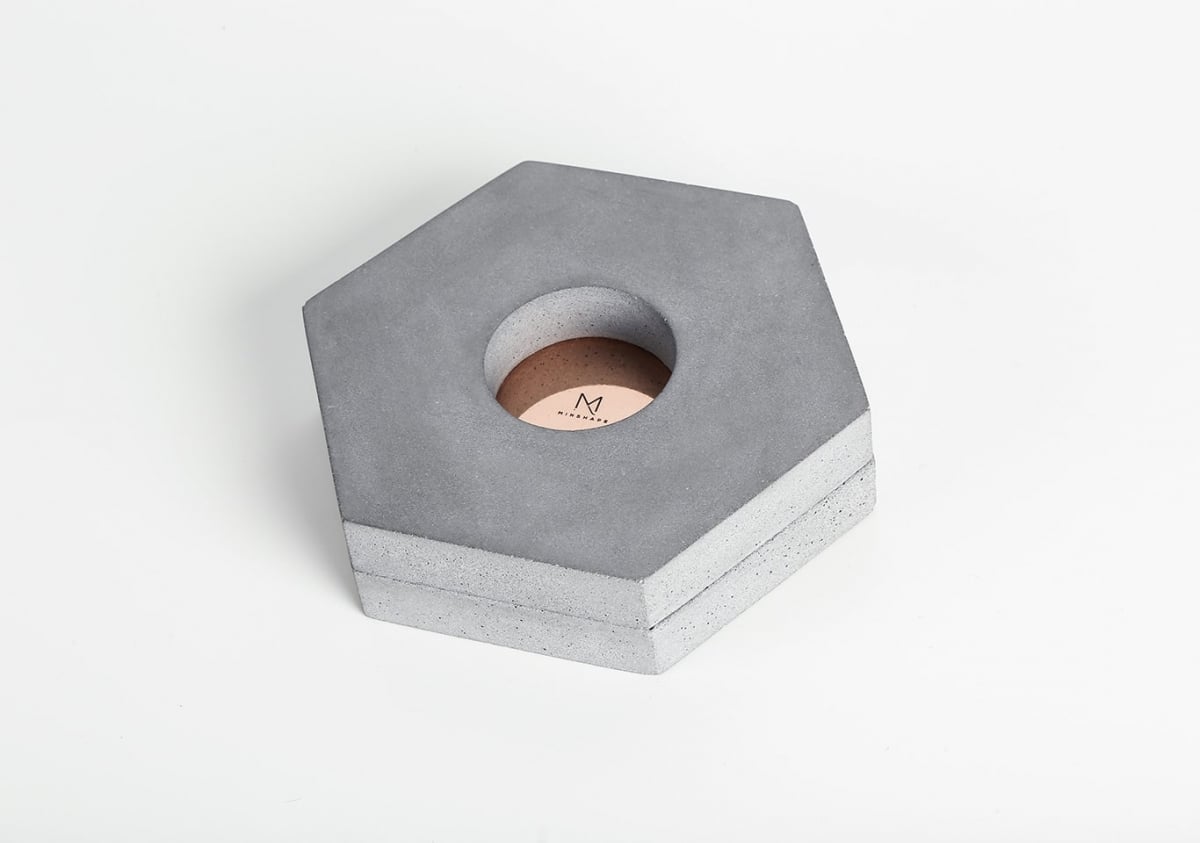 minimalistine-zvakide-is-betono-min
